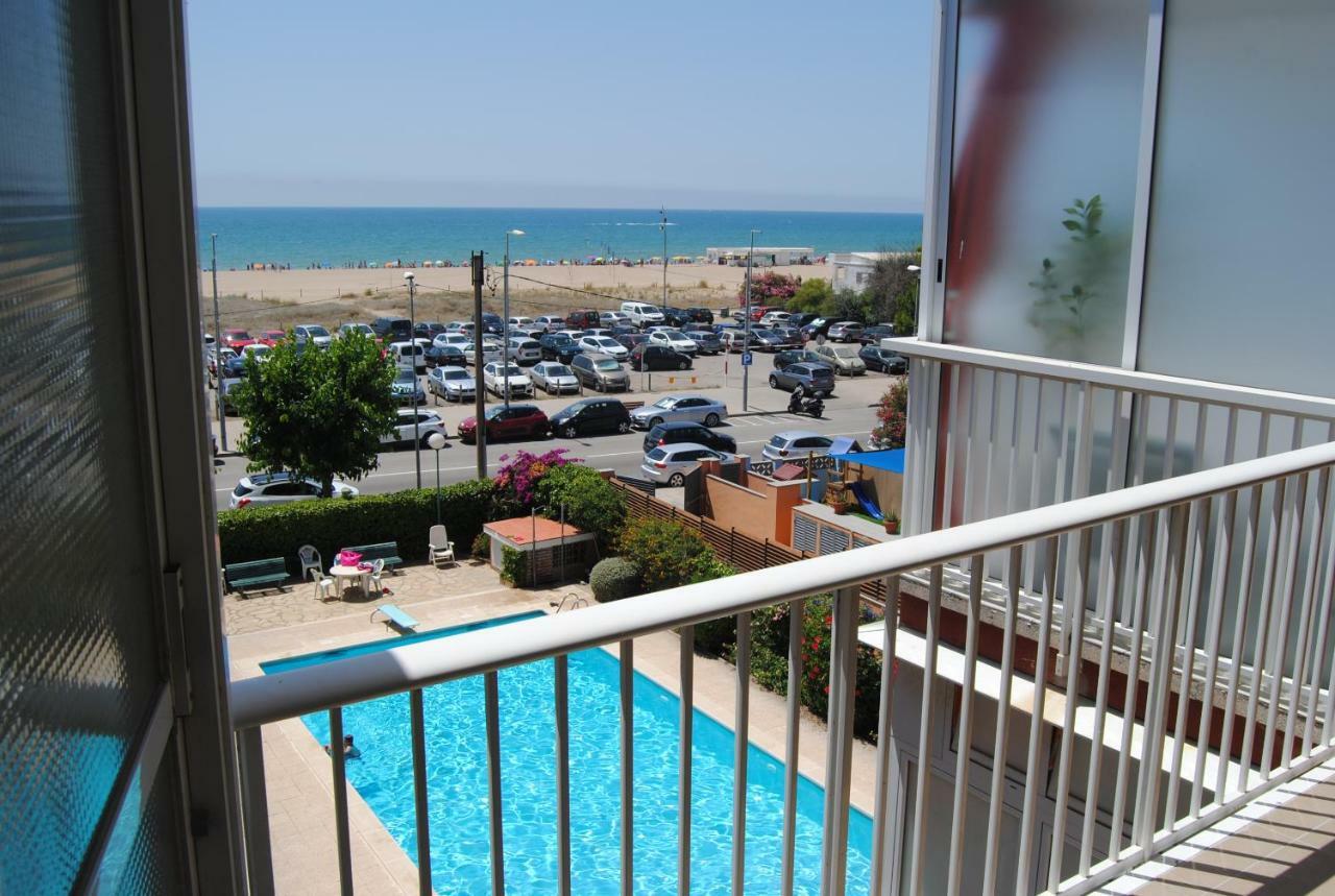 Apartamento Maraka Playa Castelldefels Luaran gambar