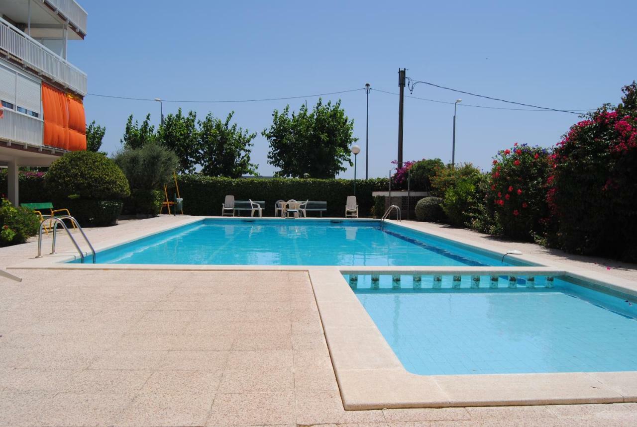 Apartamento Maraka Playa Castelldefels Luaran gambar